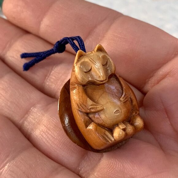 5pc Vtg Japanese Charms in a Box - Picture 3 of 11